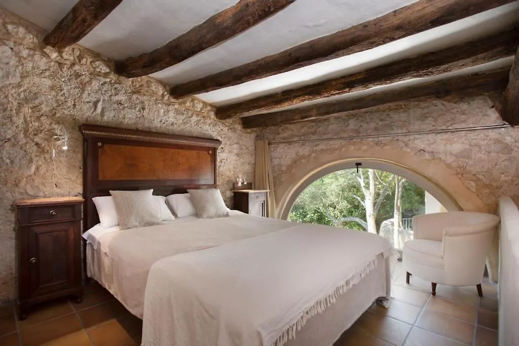 Sitges Hill Retreats-Masia Nur 22 Bedrooms Divided Over 9 Houses For Max 44 Guests Canyelles  0*, Canyelles (Catalonia) İspanya