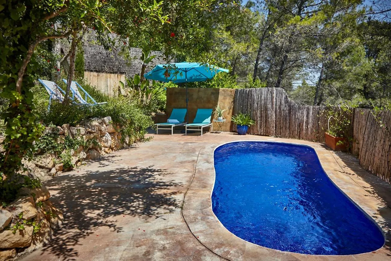 Villa Sitges Hill Retreats-Masia Nur 22 Bedrooms Divided Over 9 Houses For Max 44 Guests Canyelles  İspanya