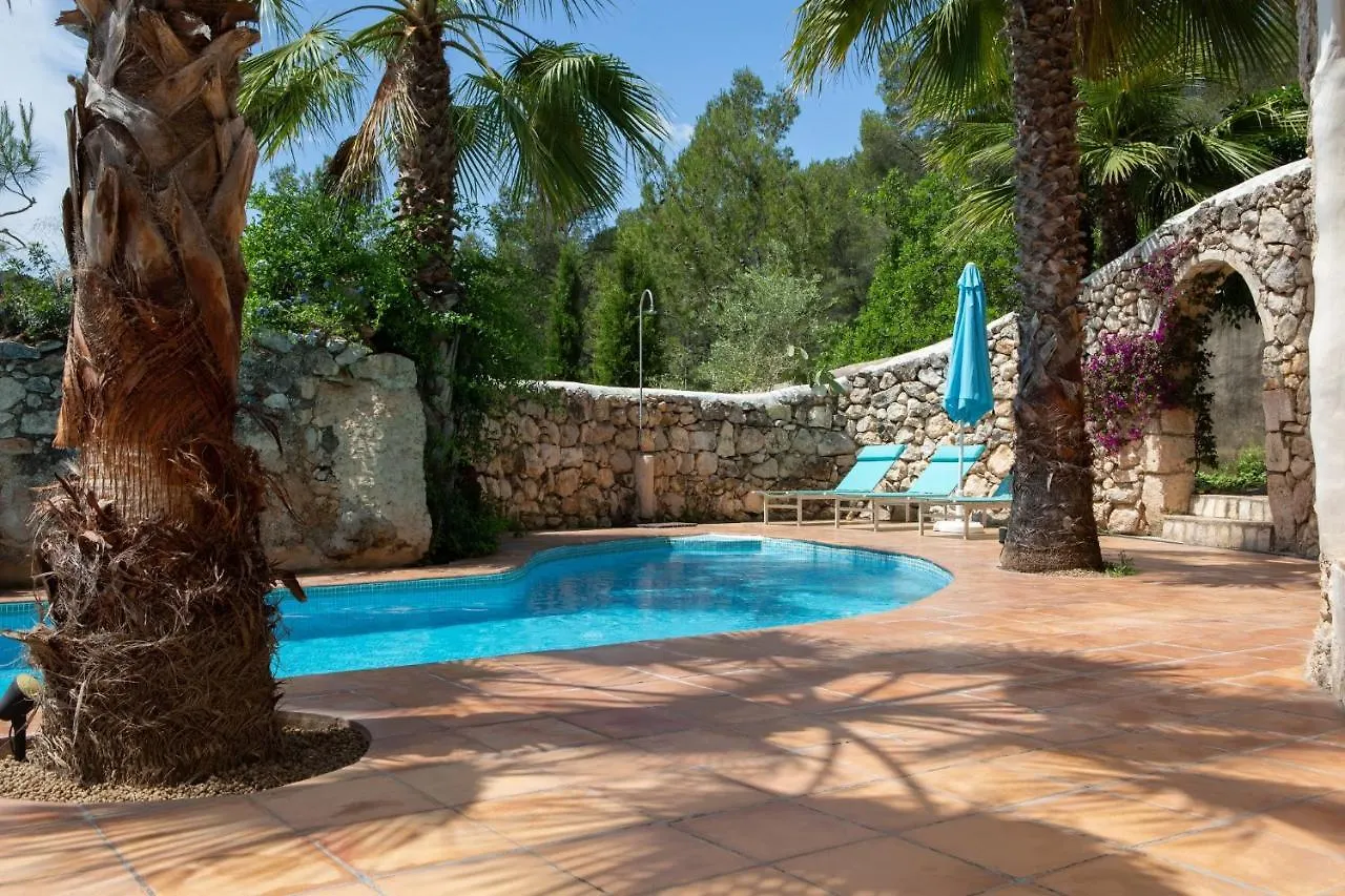 Sitges Hill Retreats-Masia Nur 22 Bedrooms Divided Over 9 Houses For Max 44 Guests Canyelles  0*, Canyelles (Catalonia) İspanya